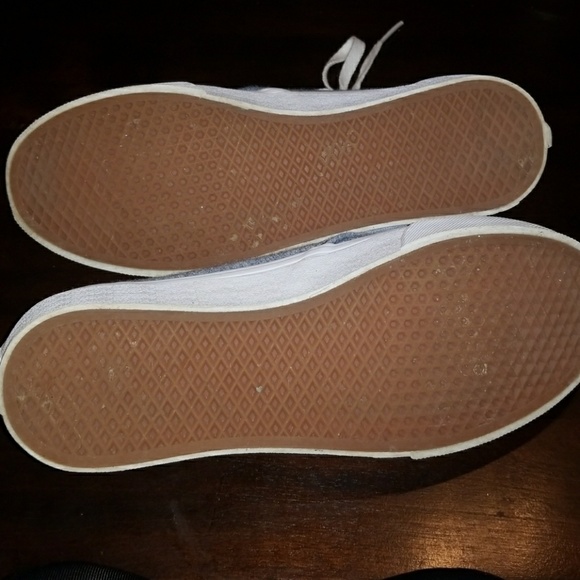 Vans - Picture 4 of 6